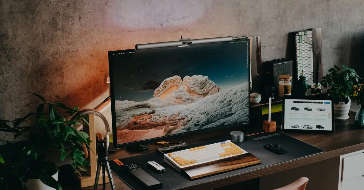 Les gadgets indispensables pour le travail hybride