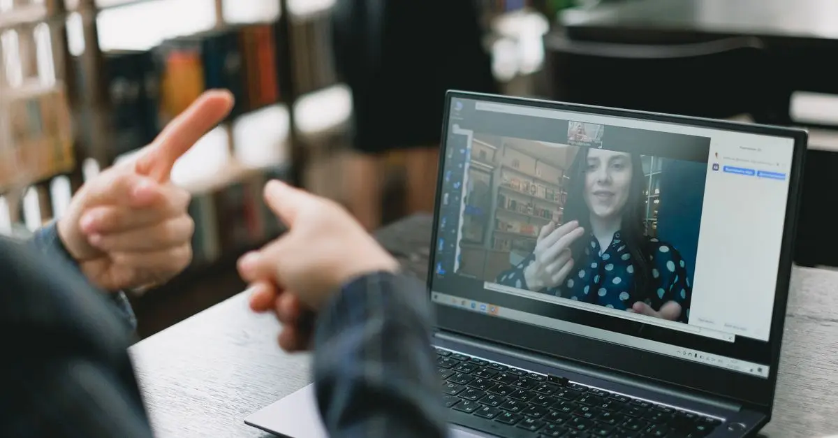 Avantages et inconvénients des traducteurs vocaux instantanés